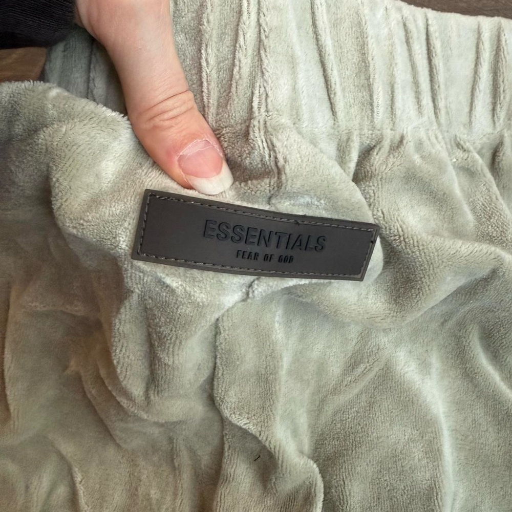 Authentic essentials shorts - Picture 6 of 6